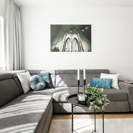Apartament Near Sky Tower Free Parking For 2 Cars Wroclaw Exterior photo