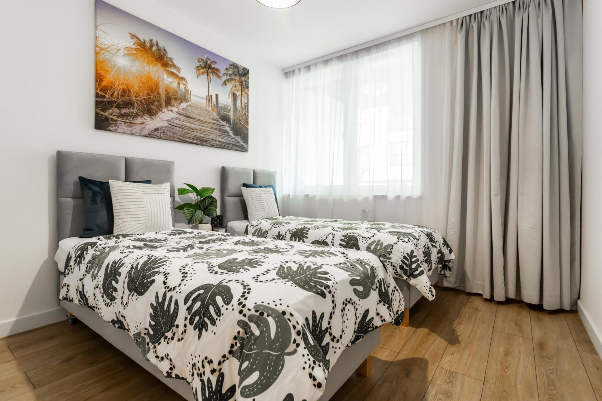 Apartament Near Sky Tower Free Parking For 2 Cars Wroclaw Exterior photo