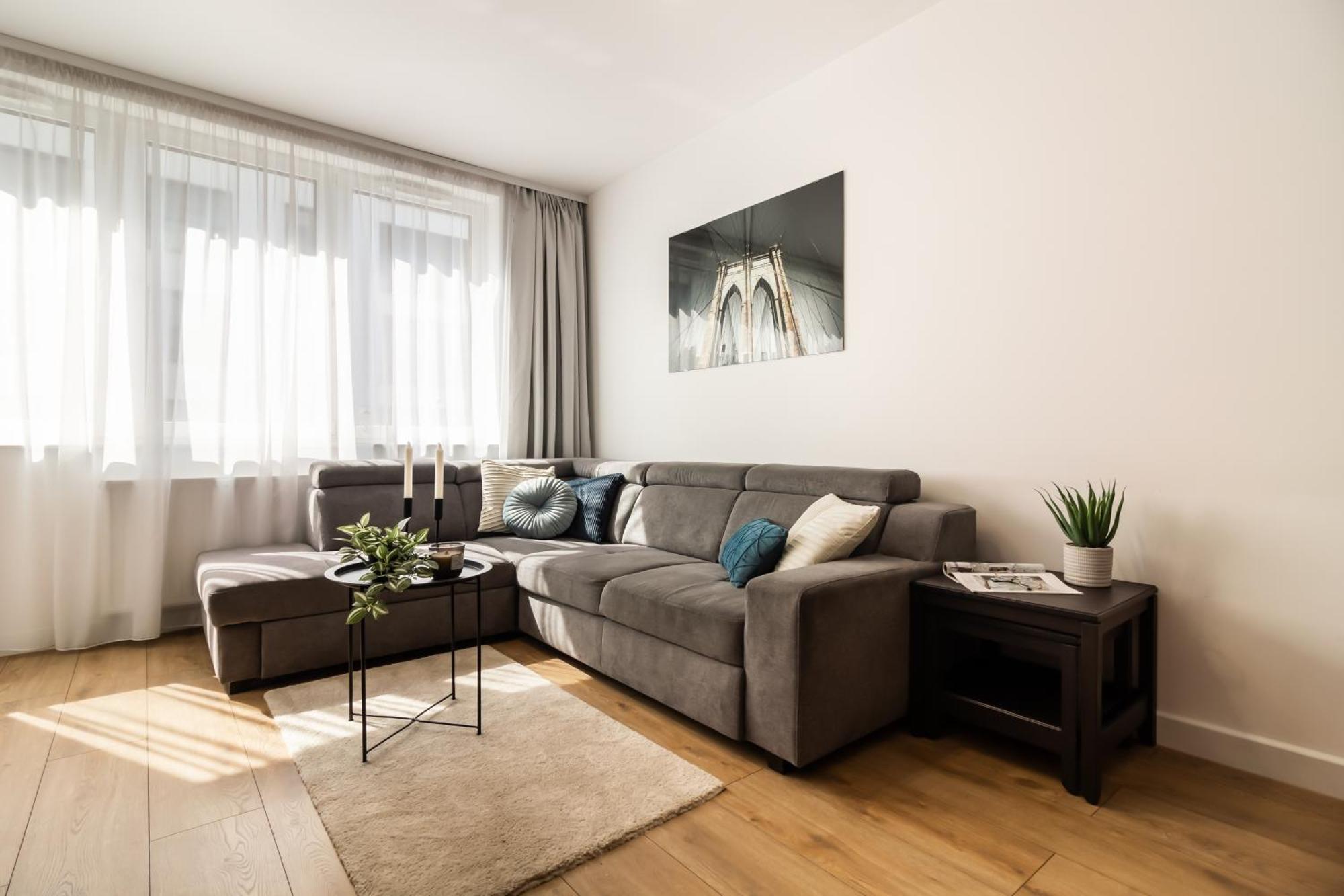 Apartament Near Sky Tower Free Parking For 2 Cars Wroclaw Exterior photo